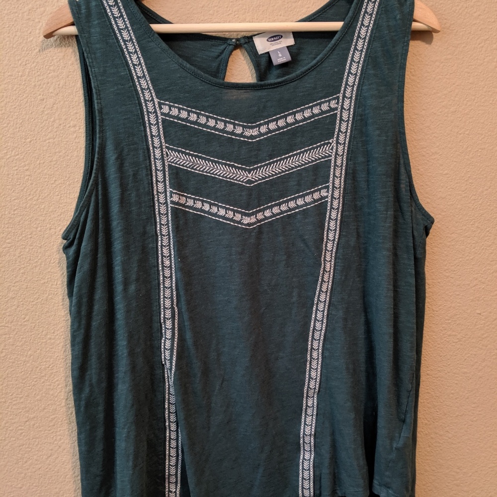 Old Navy Basic Basic Boho Tank - Picture 4 of 4